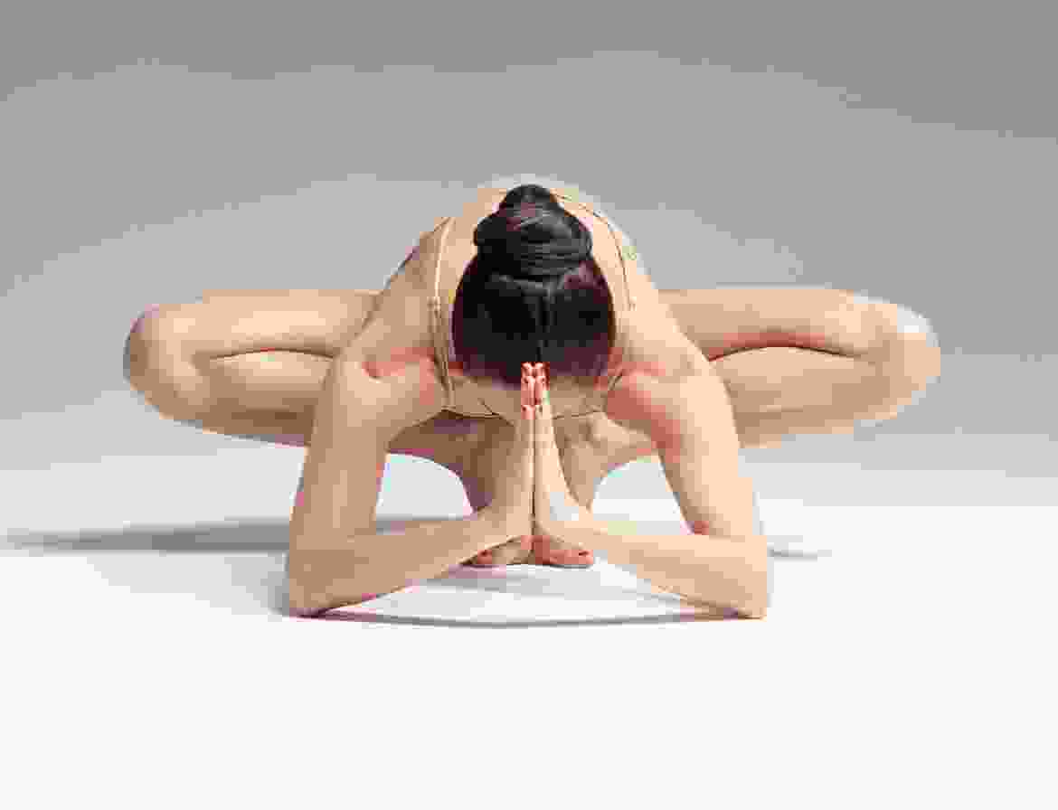pose10 pose10